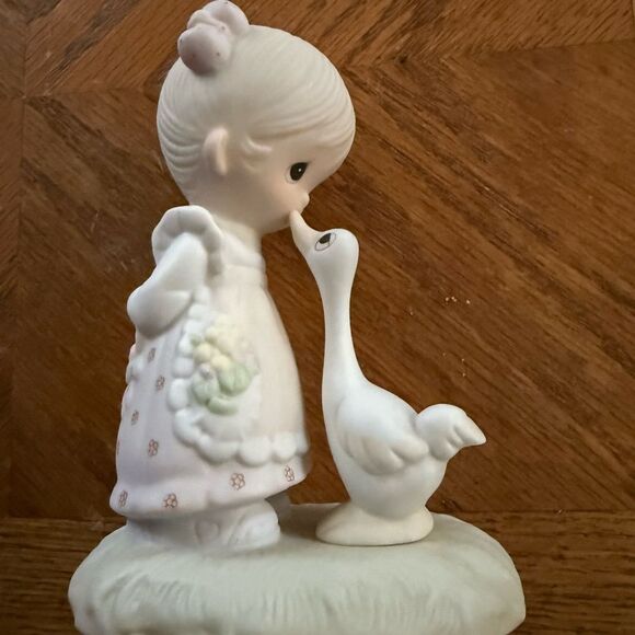 PRECIOUS MOMENTS "MAKE A JOYFUL NOISE" JONATHAN & DAVID - GIRL & GOOSE FIGURINE - Picture 5 of 5